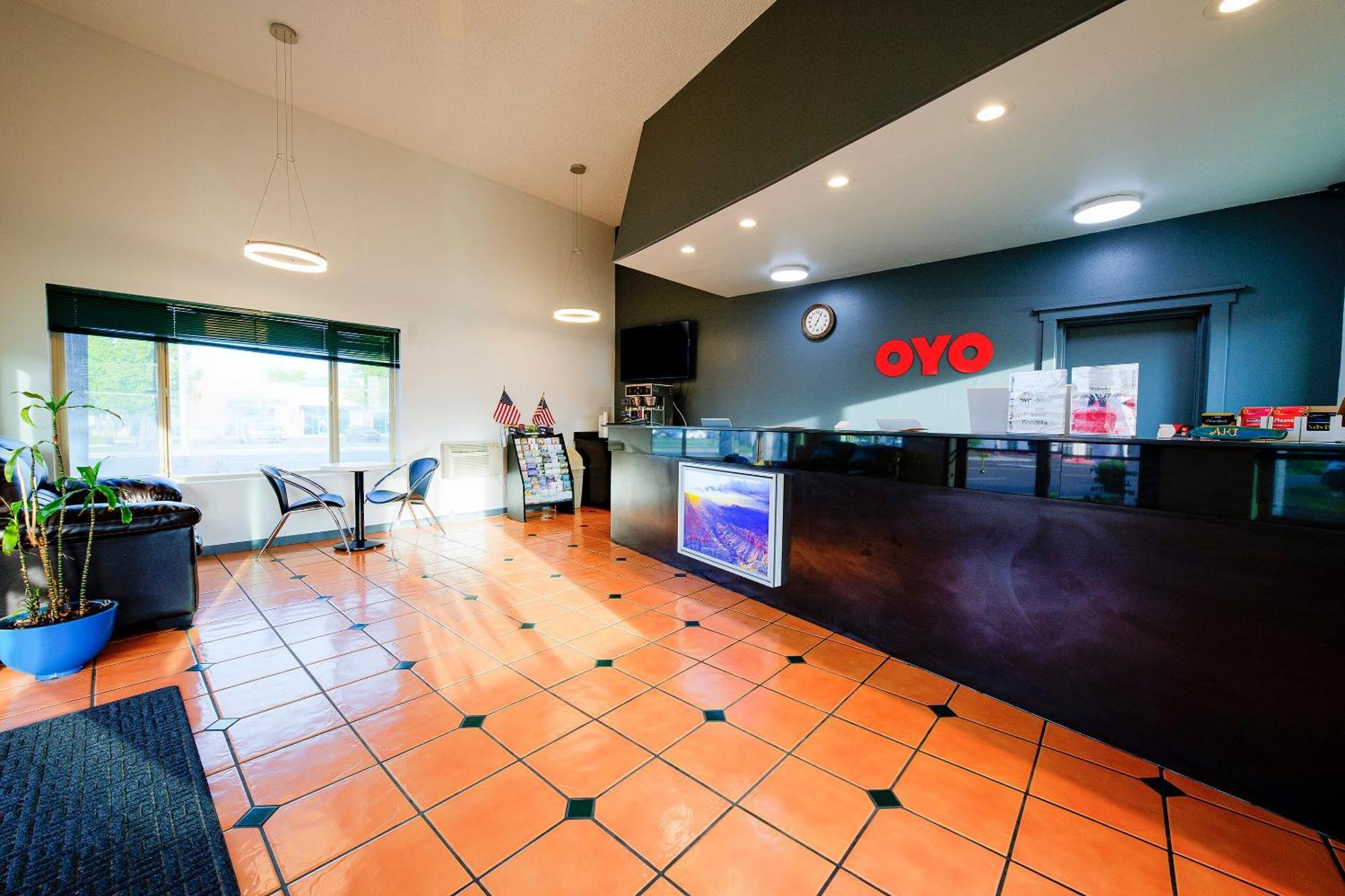 Oyo Hotel Hermiston Or, Downtown Bagian luar foto