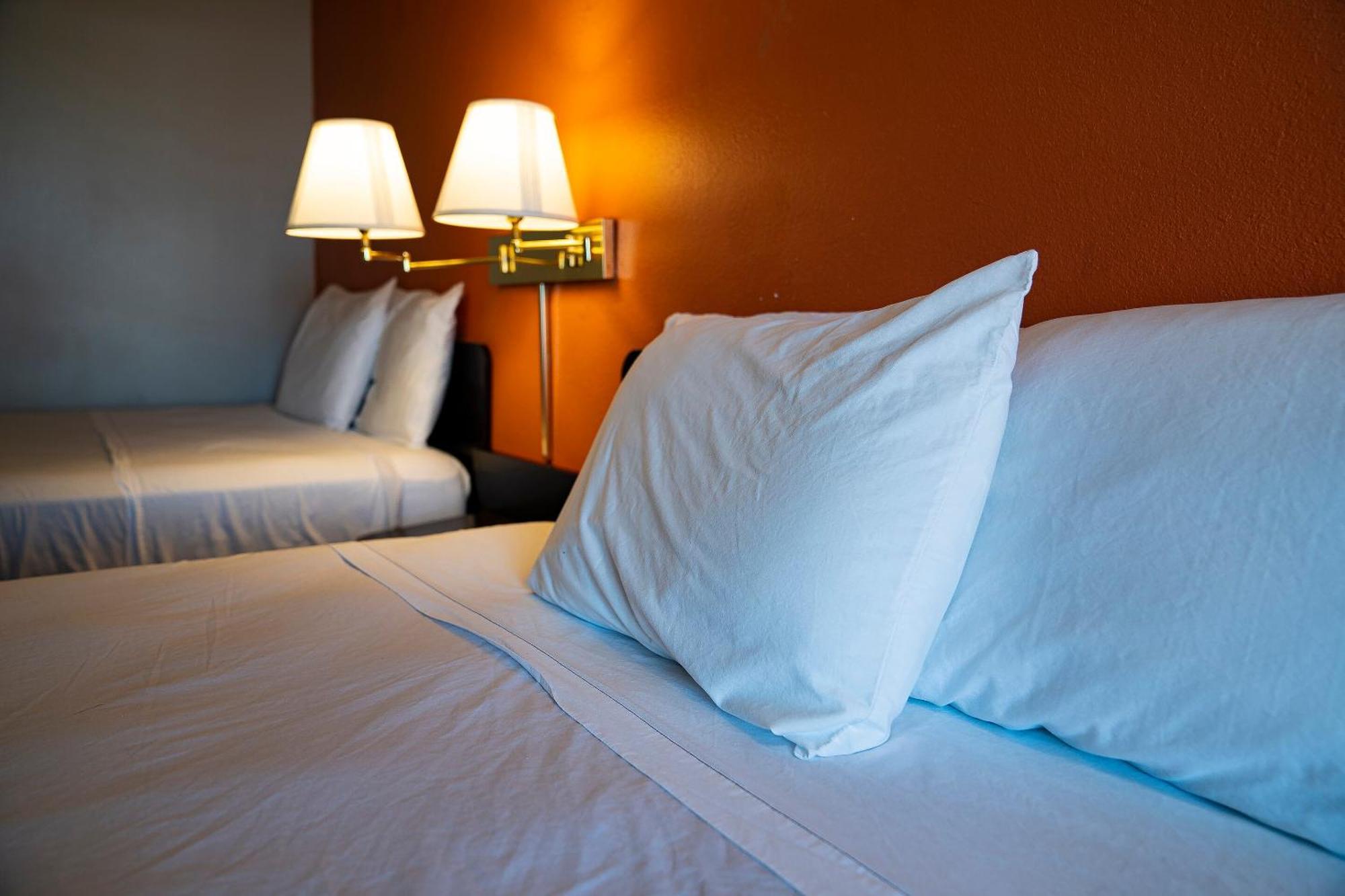 Oyo Hotel Hermiston Or, Downtown Bagian luar foto